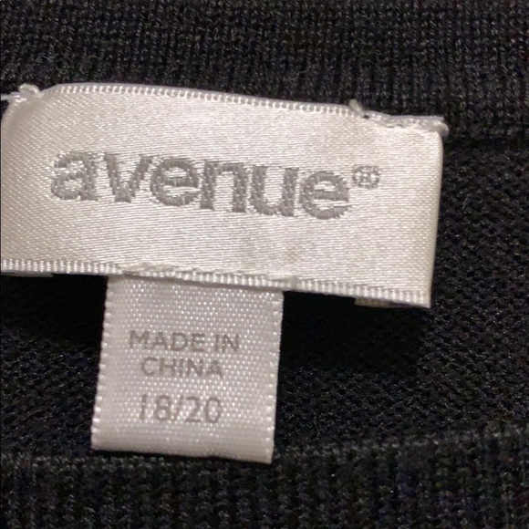 Sweater Shirt with Lace Bottom - Picture 6 of 8